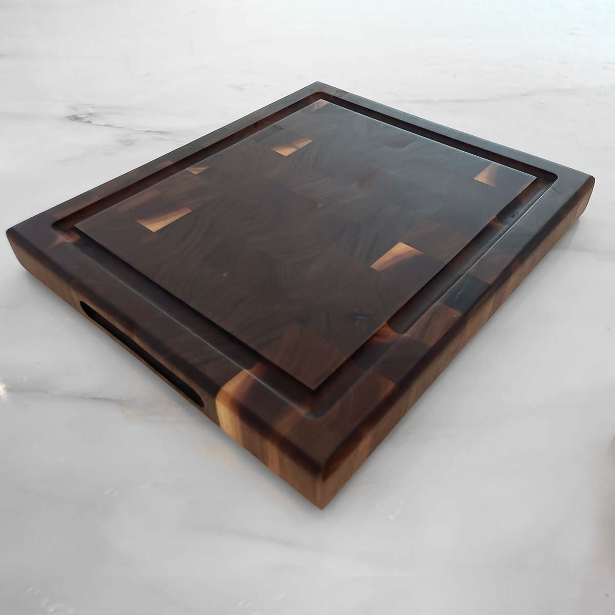 Walnut End Grain Cutting Board "The Beaumont Small"