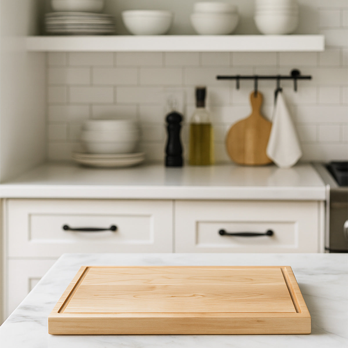 Maple Edge Grain Cutting Board "The Dupont"