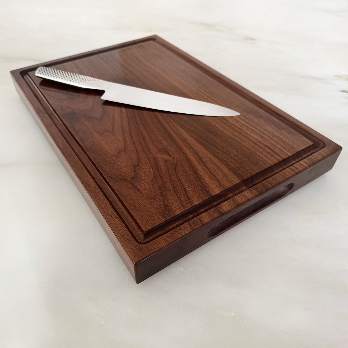Walnut Edge Grain Cutting Board "The Roxborough"